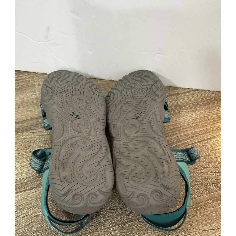 Teva youth tirra